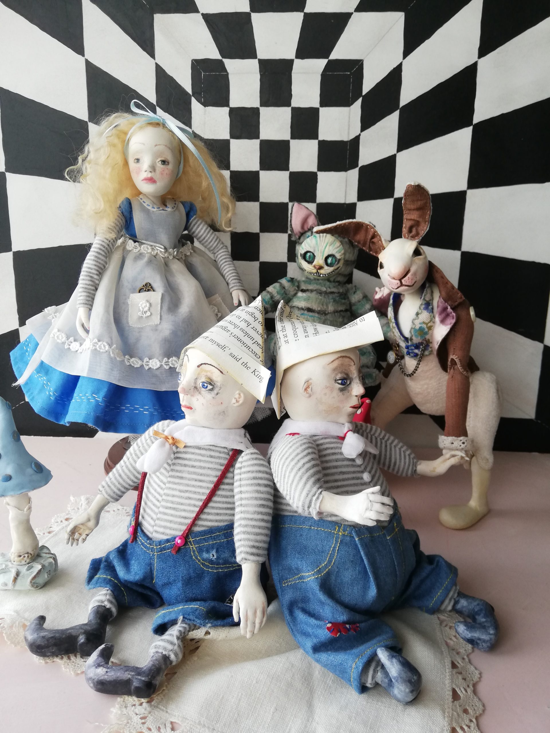 Alice art dolls